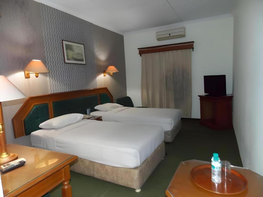 Puri Mega Hotel