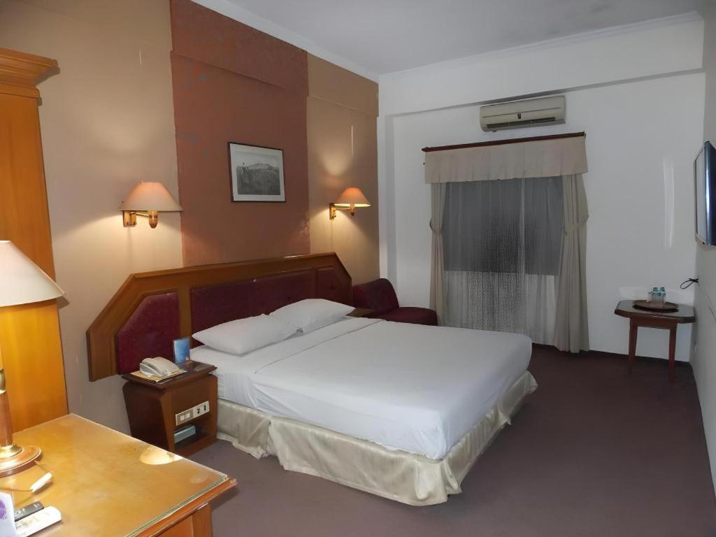 Hotel Puri Mega Jakarta